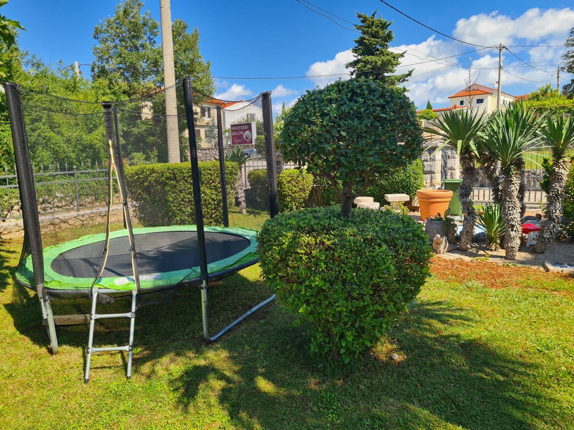 Apartment Marangunija Malinska Buitenkant foto